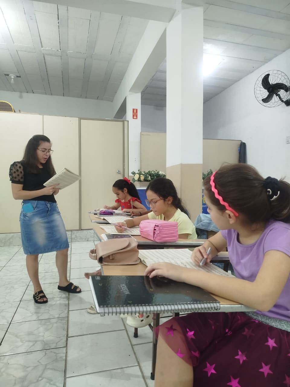 Aula da Escola de Música AD Perus